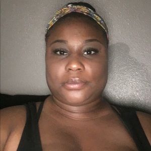 Meet your Posher, Lameka